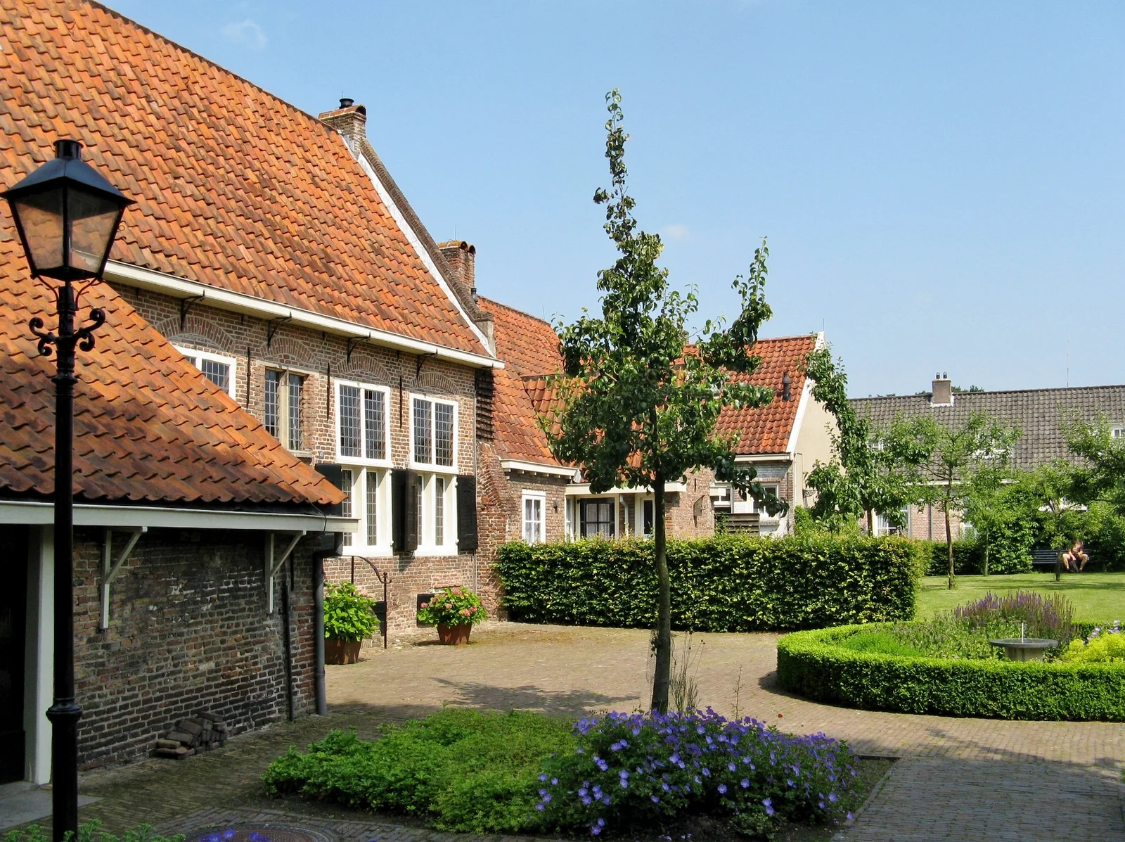 Kids activities at Stadswandeling Amersfoort Amersfoort — family travel photo