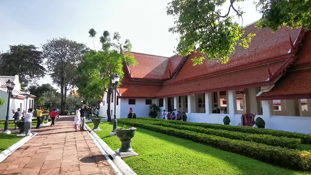 Around the area at Phra Racha Wang Derm (Thonburi Palace) Bangkok — travel photo