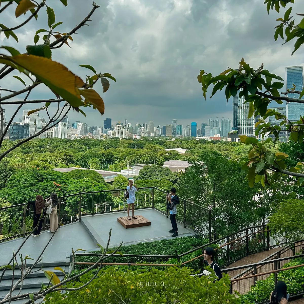Details at Dusit Arun Park Bangkok — travel photo