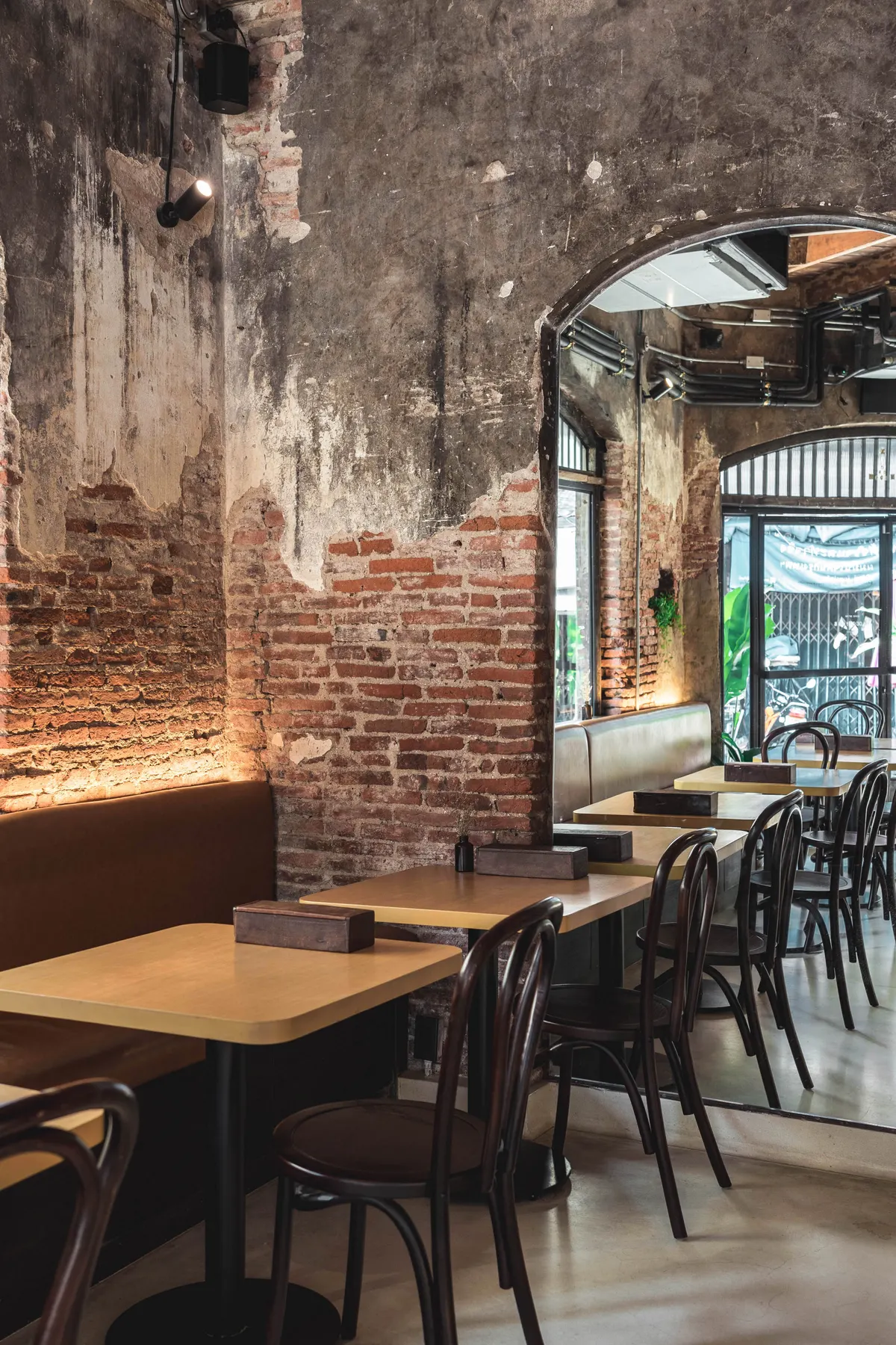 Sarnies Bangkok