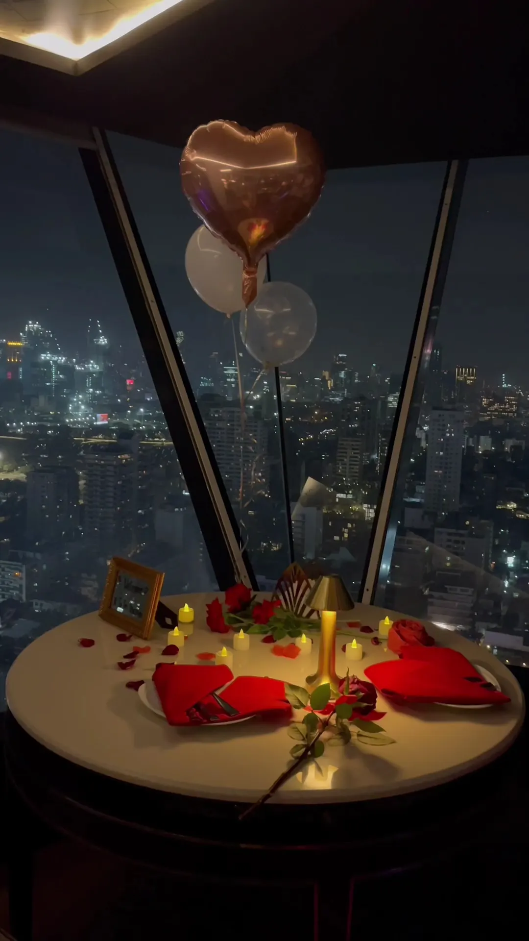Bangkok Heightz Rooftop (Restaurant & Bar 39th floor)