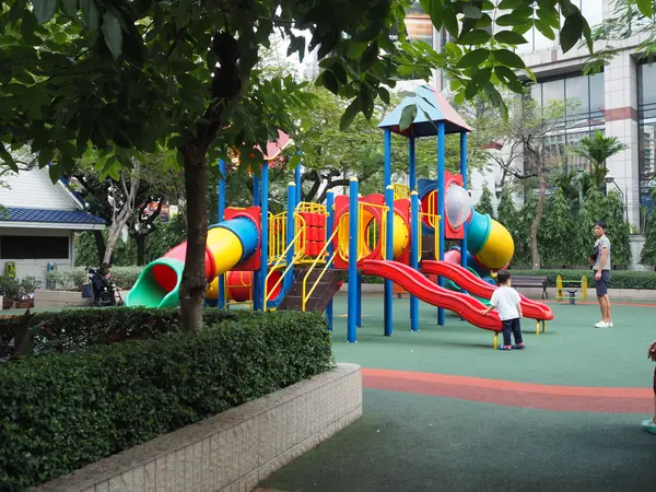 Atmosphere at Benchasiri Park Bangkok — travel photo
