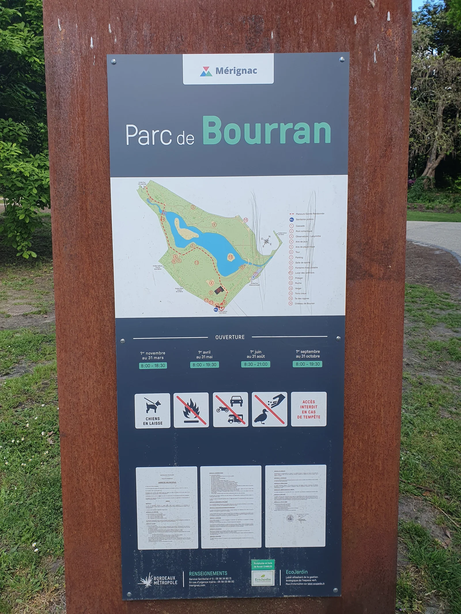 Outdoor views at Parc de Bourran Bordeaux — family travel photo