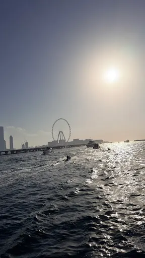 Atmosphere at Dubai Harbour • View Point Dubai — travel photo