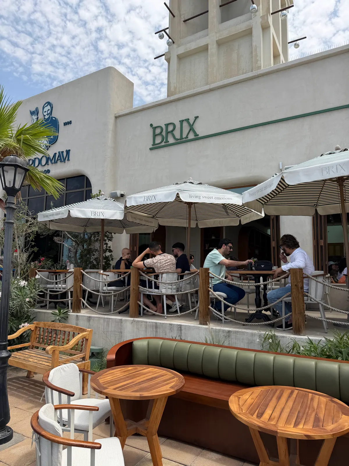 The Organic Café