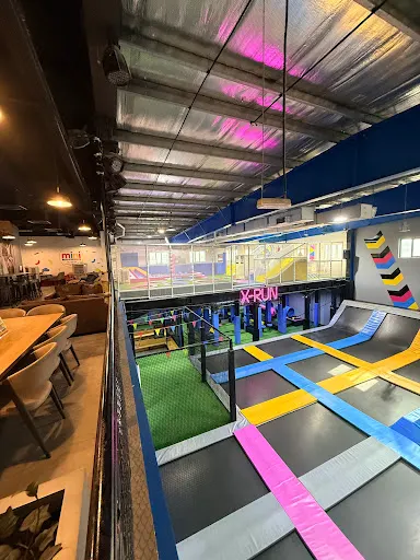 Atmosphere at BOUNCE Al Quoz Dubai — travel photo