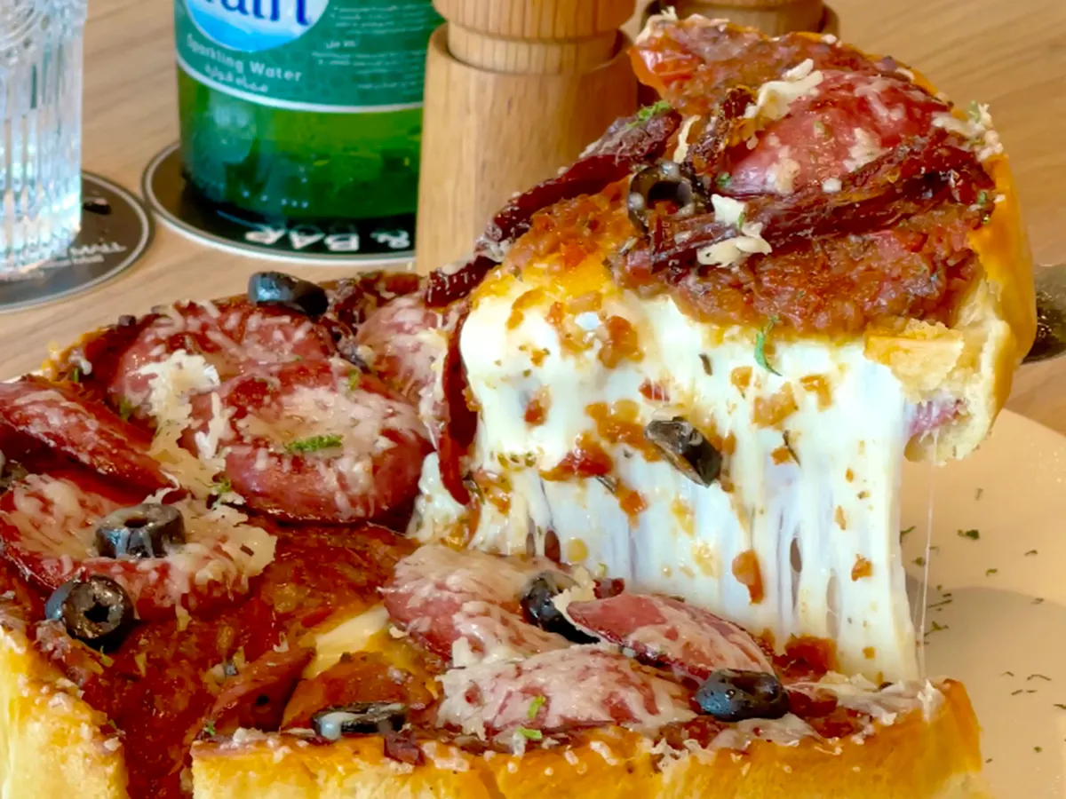 Details at Hurricane's Grill & Bar The Beach Dubai — travel photo