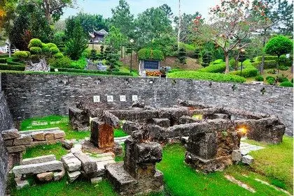 Around the area at Kowloon Walled City Park Hong Kong — travel photo