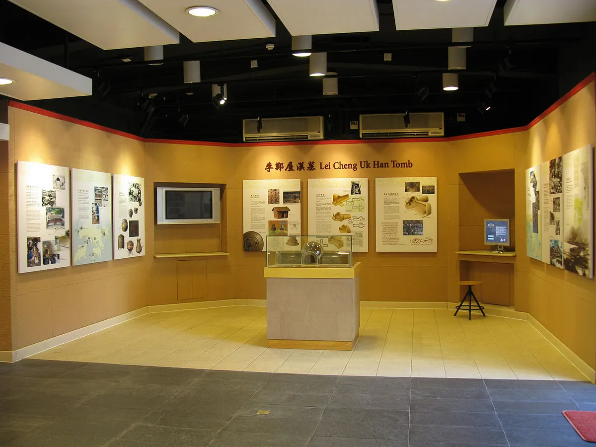 Lei Cheng Uk Han Tomb Museum