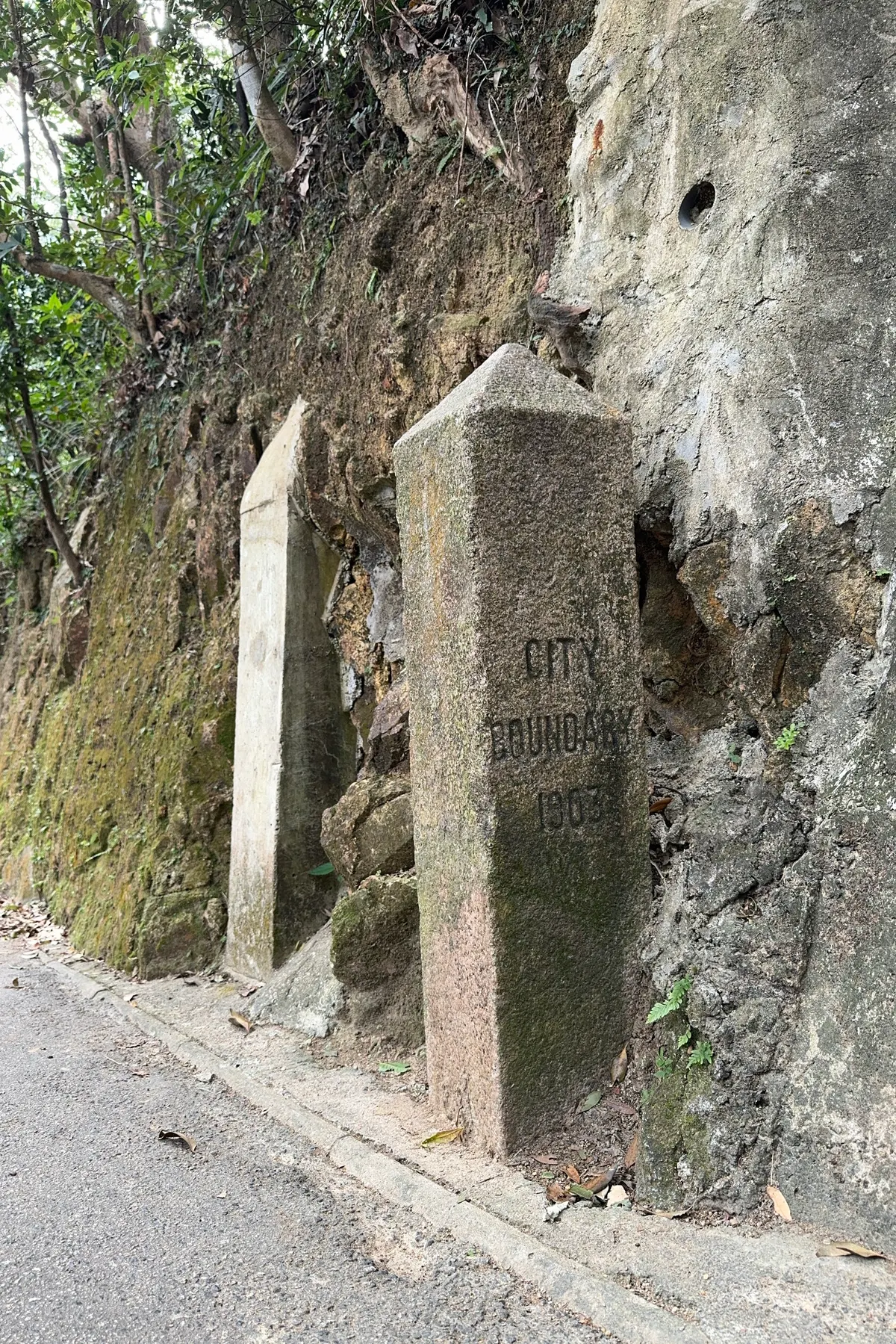Interior at Lung Fu Shan Morning Trail Hong Kong — travel photo