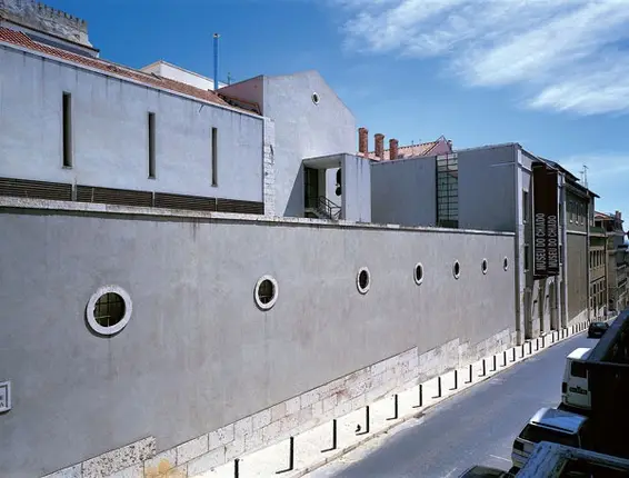 Details at The National Museum of Contemporary Art Lisbon — travel photo