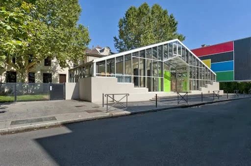 Outdoor views at Institut d'art contemporain de Villeurbanne Lyon — family travel photo