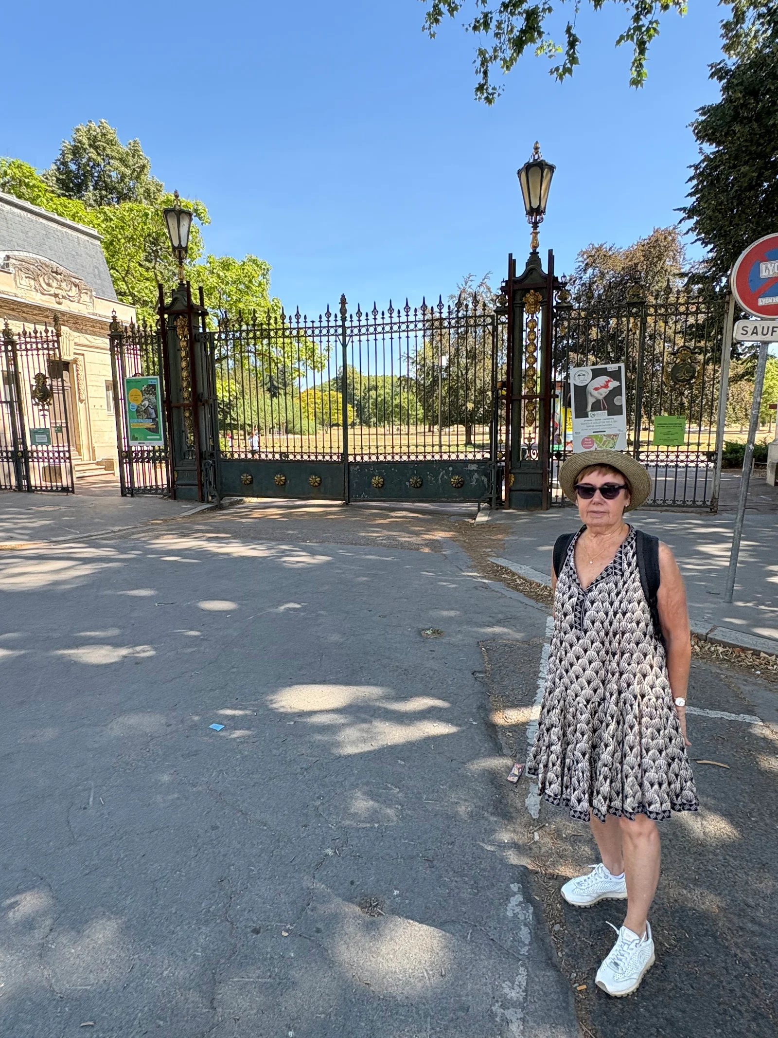 Kids activities at Lyon Botanical Garden Lyon — family travel photo