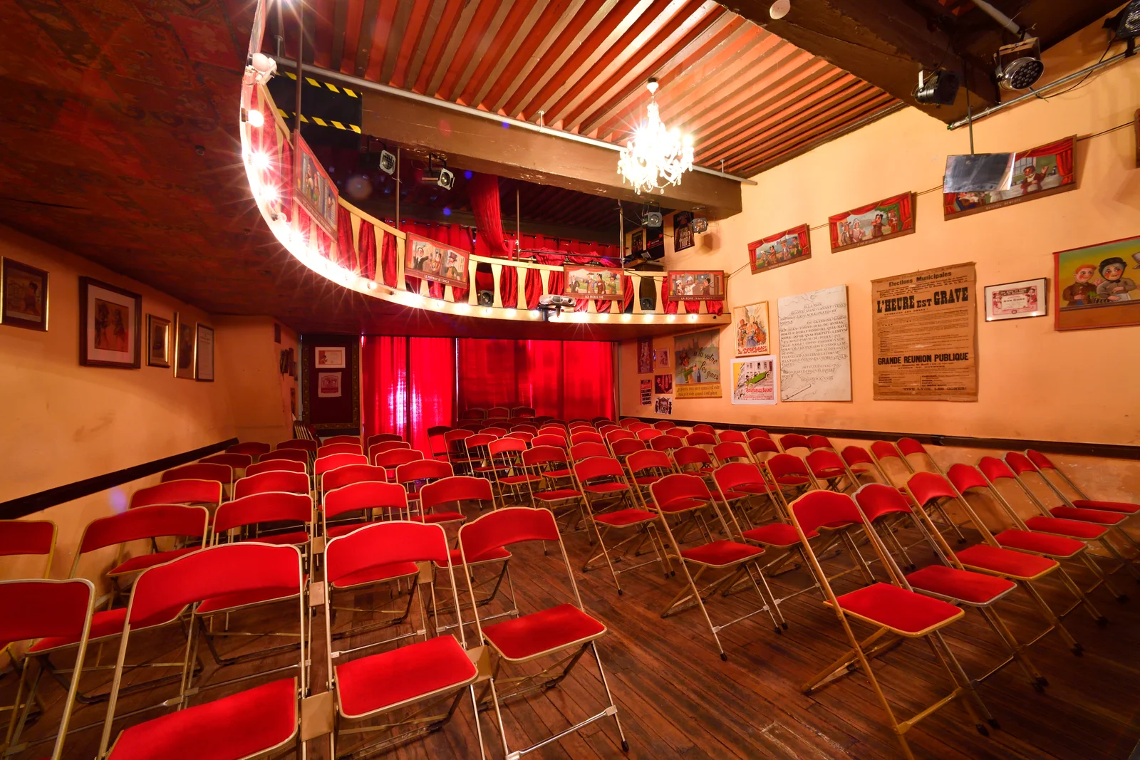 Kids activities at Théâtre La Maison de Guignol - Vieux Lyon Lyon — family travel photo