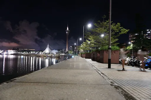Atmosphere at Av. View of Lake Nam Van Macau — travel photo