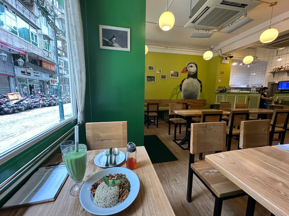 Puffin Café Vegan and Vegetarian