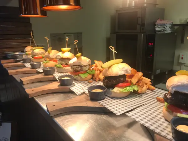 Atmosphere at The Marble Arch Inn Manchester — travel photo