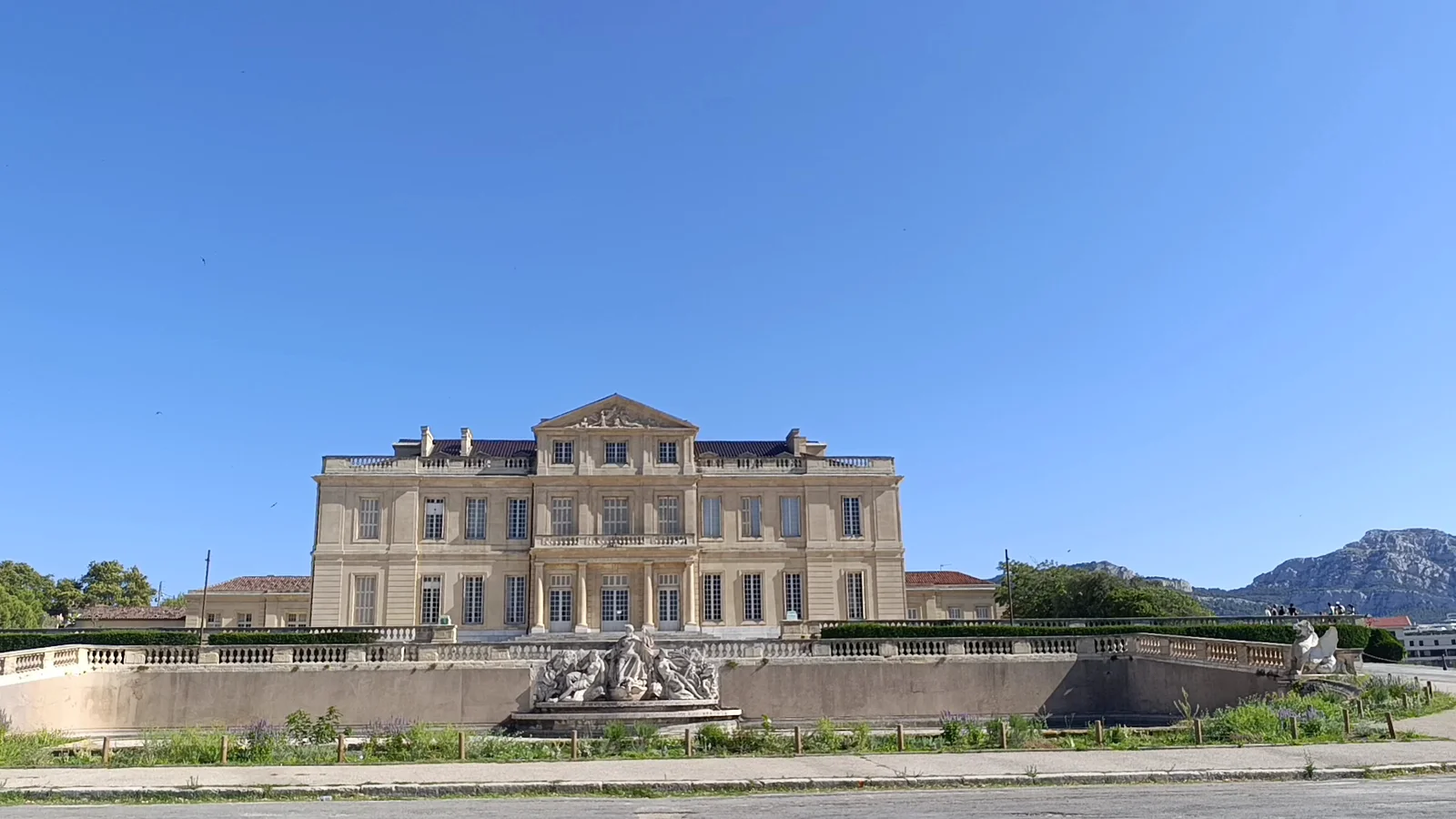 Family areas at Château Borély - Musée des arts décoratifs, de la faïence et de la mode de la Ville de Marseille Marseille — family travel photo