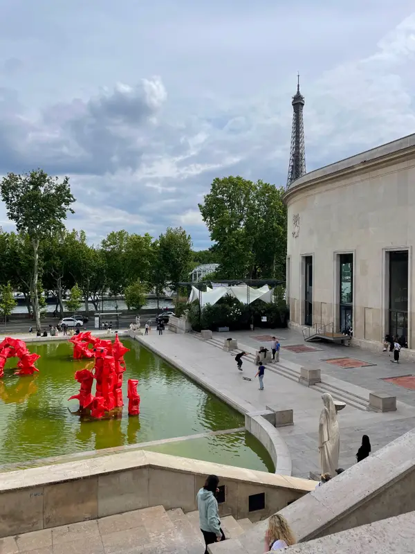 Details at Palais de Tokyo Paris — travel photo