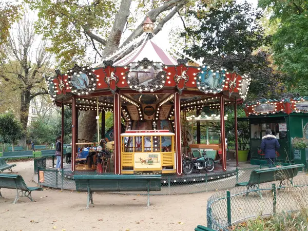 Around the area at Parc Monceau Paris — travel photo