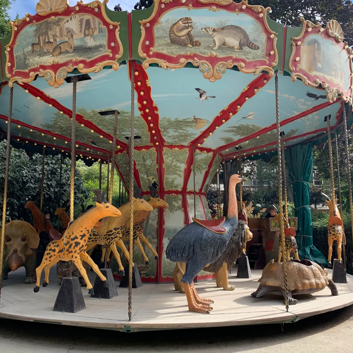 Dodo Manège — hidden gems guide Paris