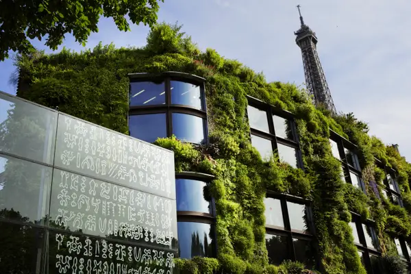 Around the area at Musée du quai Branly - Jacques Chirac Paris — travel photo