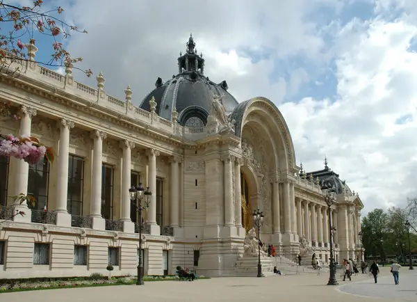 Details at Petit Palais Paris — travel photo