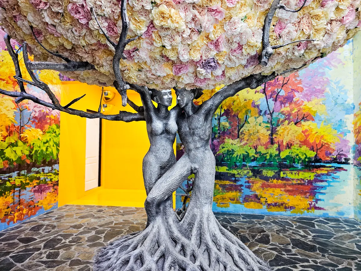 Love In Museum