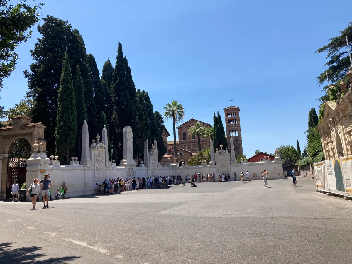 Knights of Malta Keyhole — hidden gems guide Rome