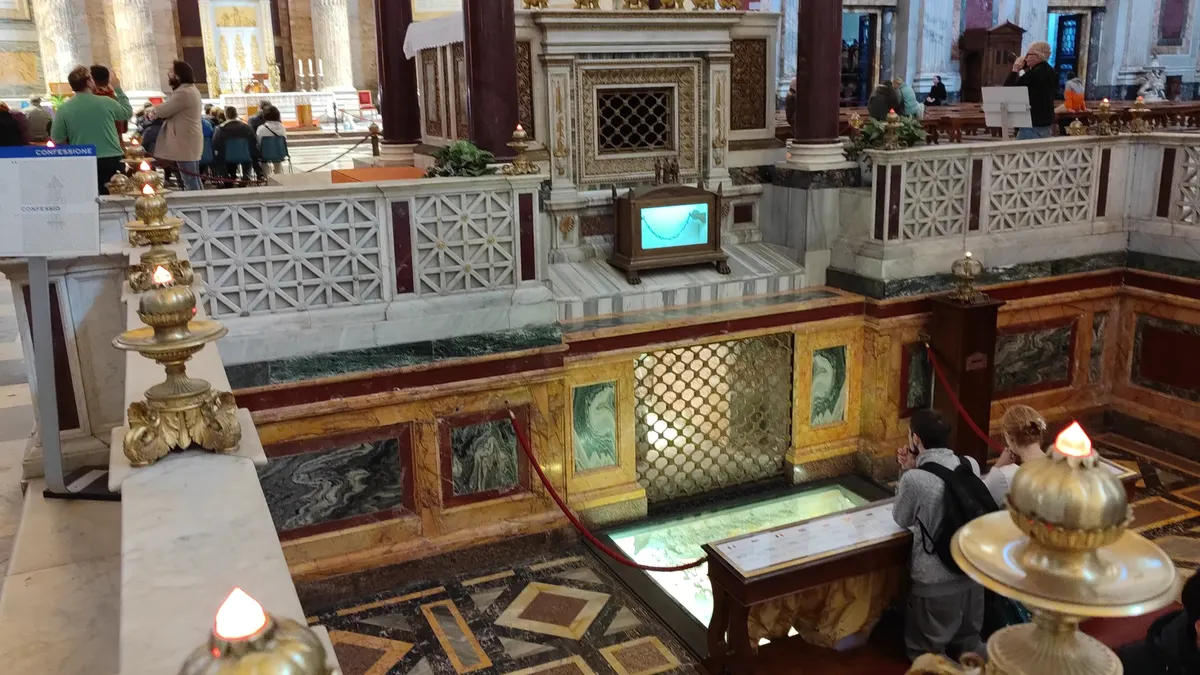 Interior at Papal Basilica of Saint Paul Outside the Walls Rome — travel photo