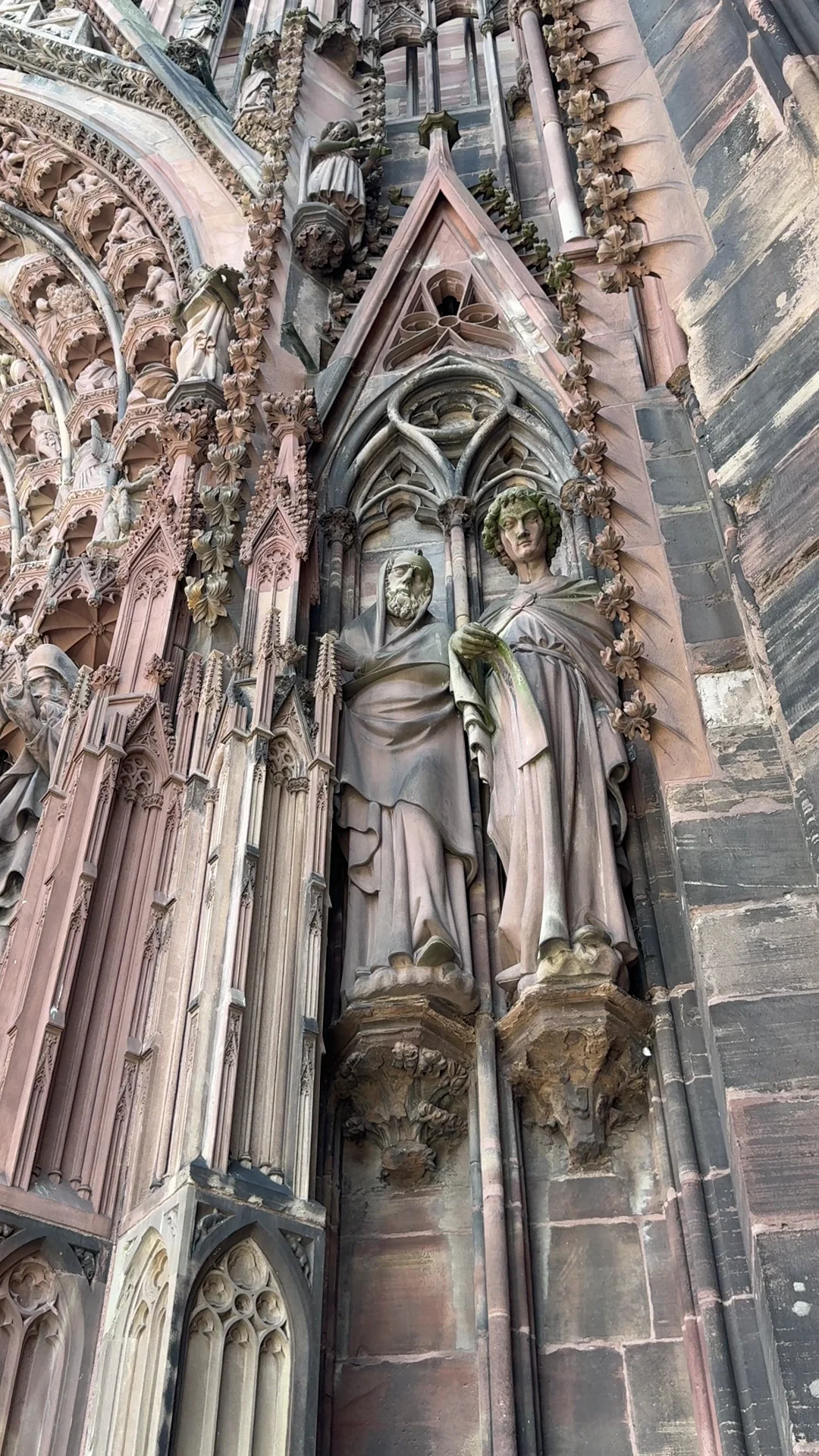 Family areas at Cathédrale Notre-Dame-de-Strasbourg Strasbourg — family travel photo